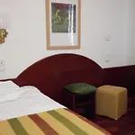 Kesaehotelli Aurora 3* Tampere