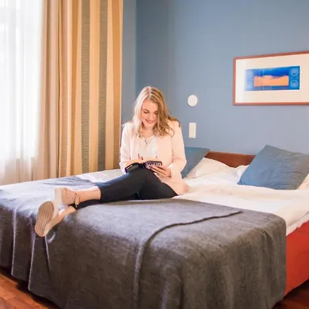 Kesaehotelli Aurora Hotel 3*