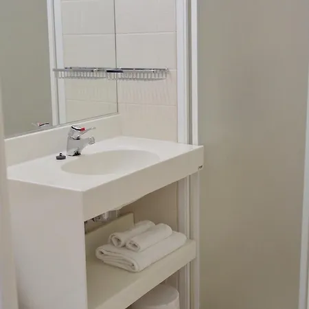 Kesaehotelli Aurora Hotel 3*