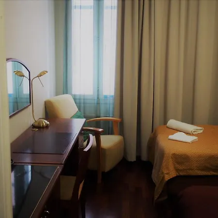 Kesaehotelli Aurora Hotel